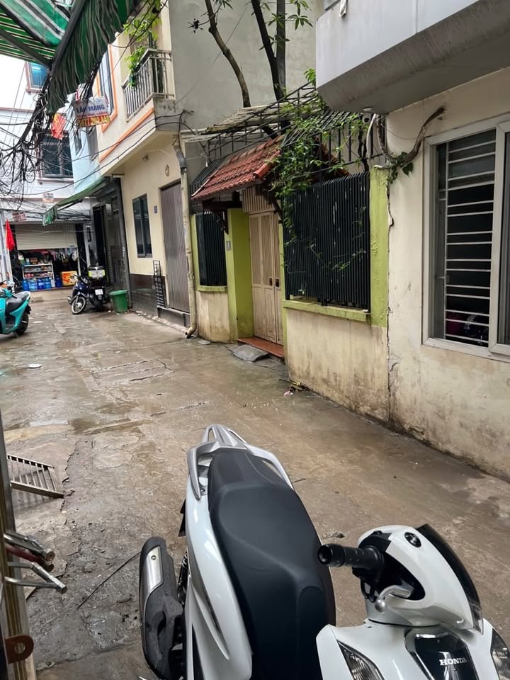 Nhà 4 tầng ngõ 147 Triều Khúc 38m² giá 8 tỷ - Sẵn sàng vào ở ngay!