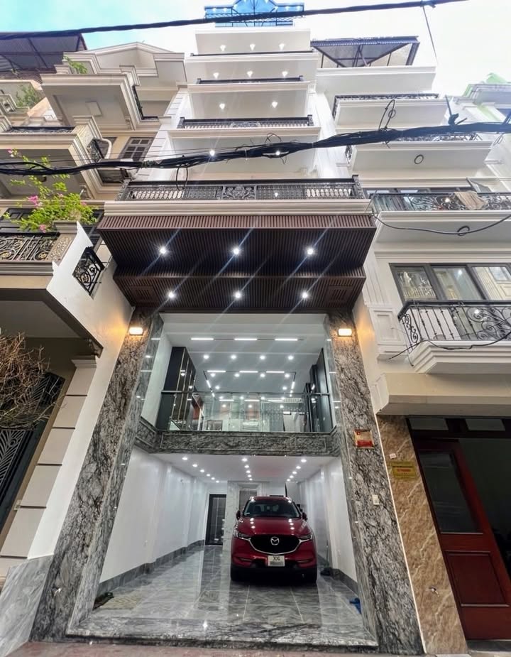 Nhà 7 tầng Vĩnh Hưng 70m² giá 20 tỷ - Đẳng cấp bậc nhất khu vực!