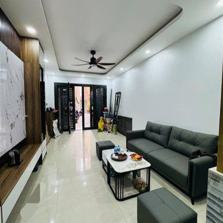 Nhà 6 tầng Thịnh Quang 40m² giá 12.9 tỷ - Nhà mới hiện đại, full nội thất