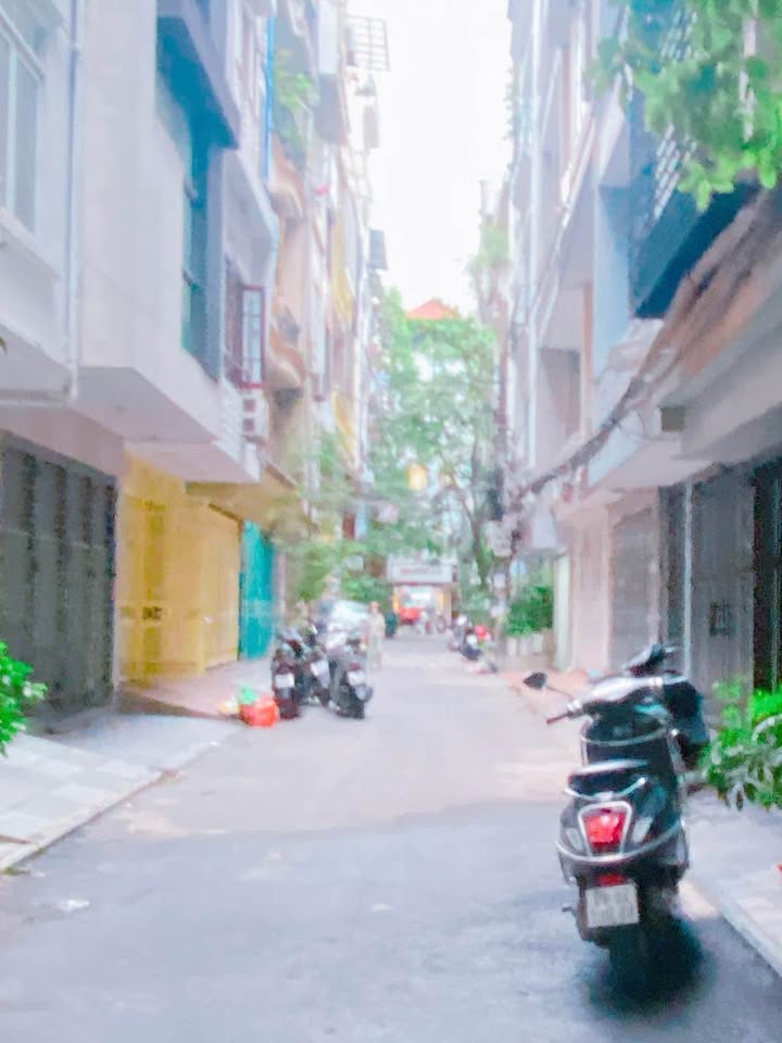 Bán FrontHouse Ô Chợ Dừa 45m² giá 20 tỷ - Vị trí đắc địa, ô tô tránh!