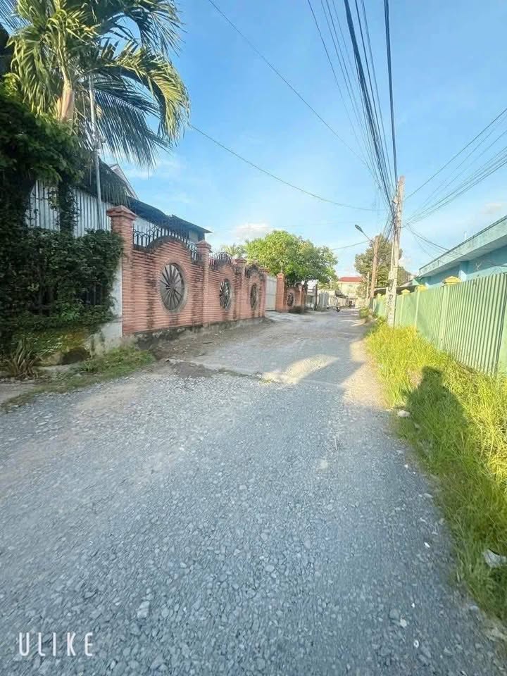 Nhà bán đường Tân Hiệp 23, Biên Hòa 125m² giá 2.1 tỷ - Chính chủ, gần trường học!