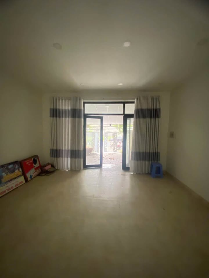 Nhà phố KĐT Phú Cường 100m² giá 2 tỷ - Khu vực an ninh, tiềm năng tăng giá!