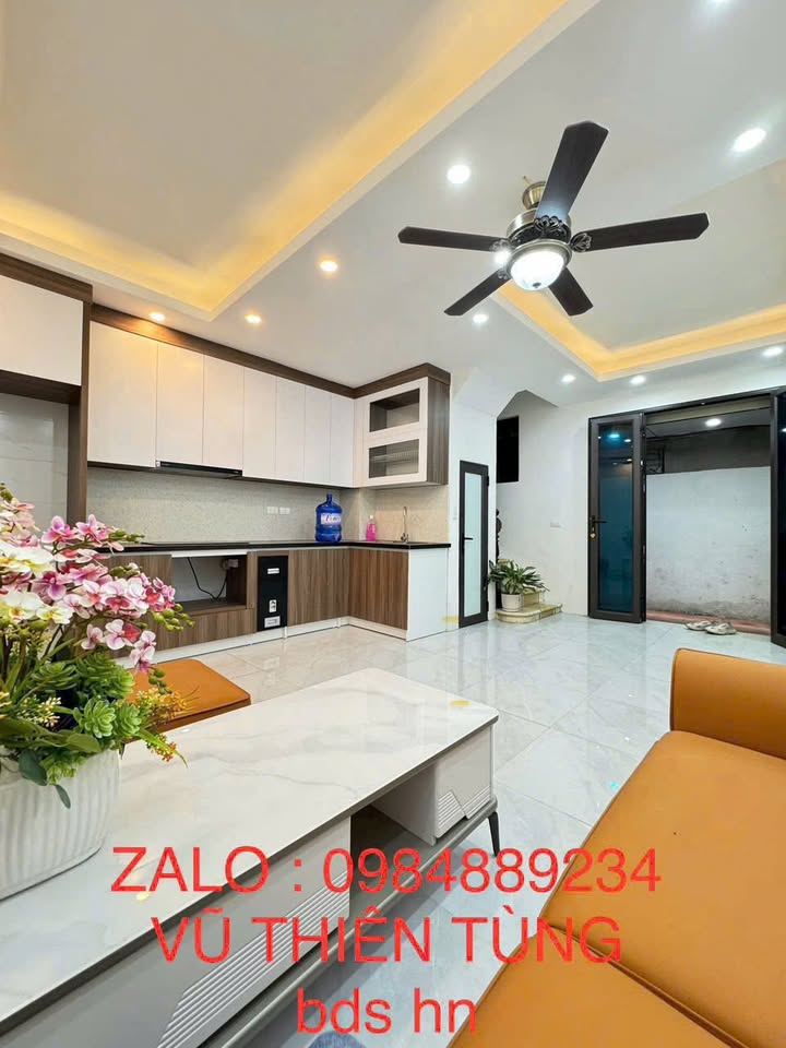 Nhà 4 tầng Vĩnh Hưng 34m² giá 4.6 tỷ - Nhà đẹp, dân xây kiên cố!