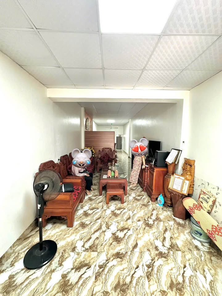 Nhà cấp 4 Tân Thịnh, Hòa Bình 70m² giá chỉ 2 tỷ - Sẵn sàng vào ở ngay!