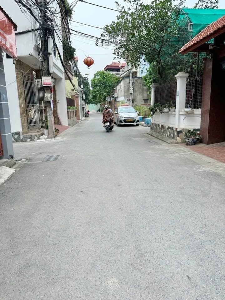 Đất vàng Thượng Thanh Long Biên 75m² giá 11 tỷ - Vị trí đắc địa kinh doanh siêu lợi nhuận!