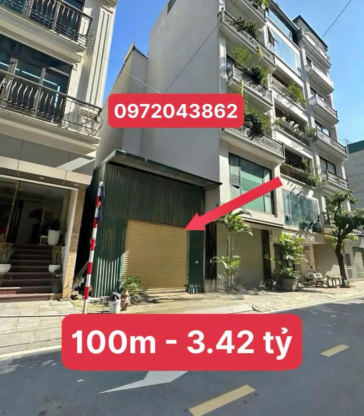 Nhà phố Đống Đa 100m² giá 3.42 tỷ - Ô tô vào nhà, vị trí hiếm!