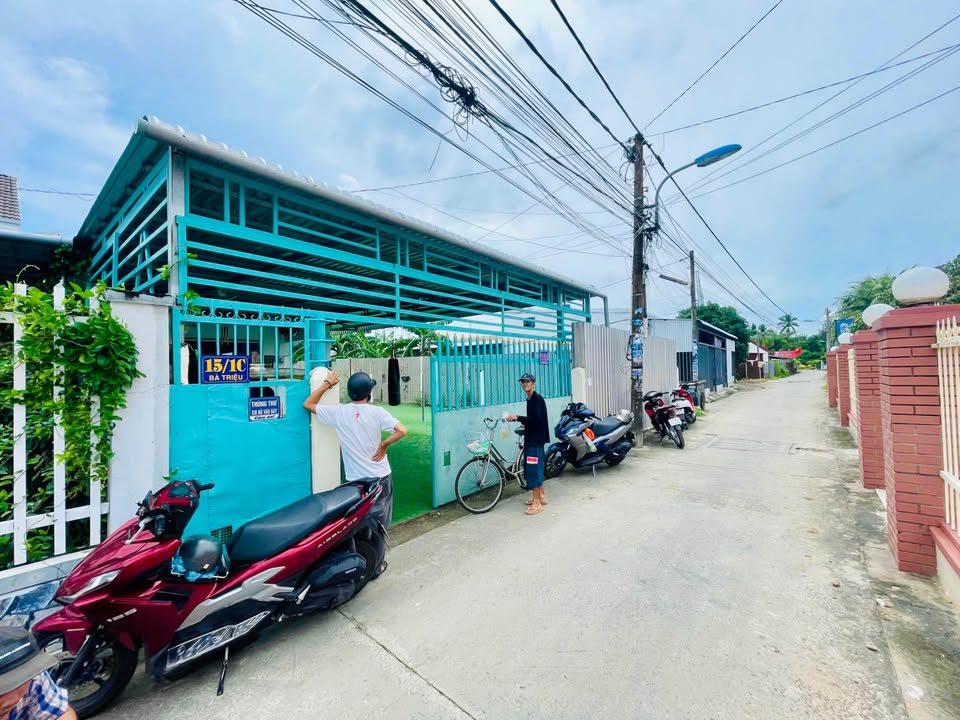 Nhà mặt tiền hẻm Bà Triệu, Rạch Giá, diện tích 216m² - Vị trí đẹp, giá tốt!