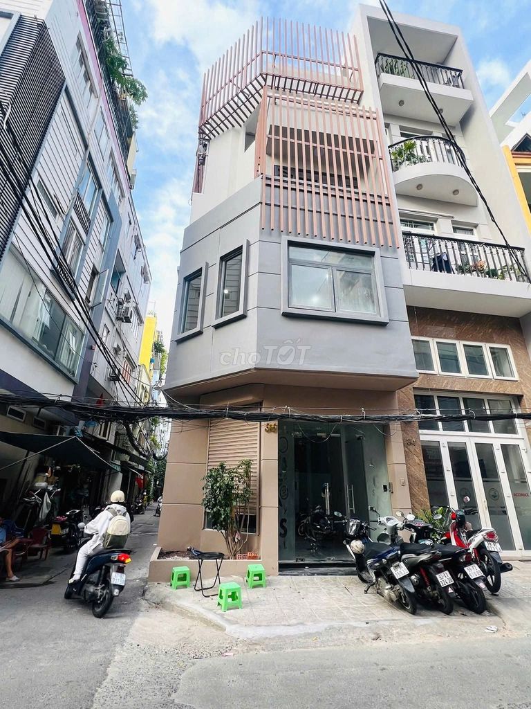 Nhà góc 2 mặt tiền đường Cù Lao, quận Phú Nhuận 270m² giá 65 triệu - Kinh doanh đa ngành nghề!