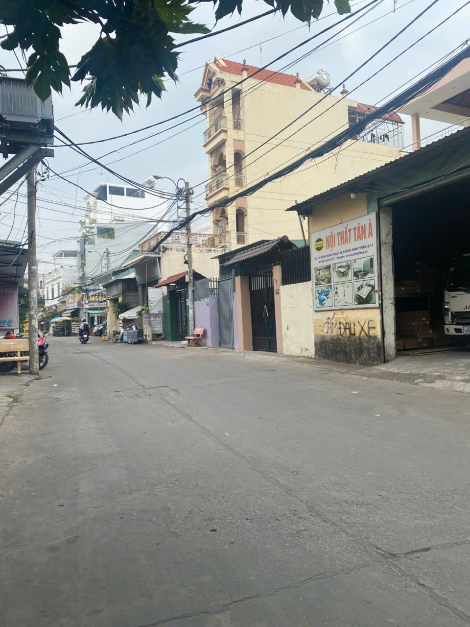 Bán nhà mặt tiền Đông Hưng Thuận, Quận 12 - 5,5m x 30m - Giá 9,9 tỷ, đầu tư sinh lời!