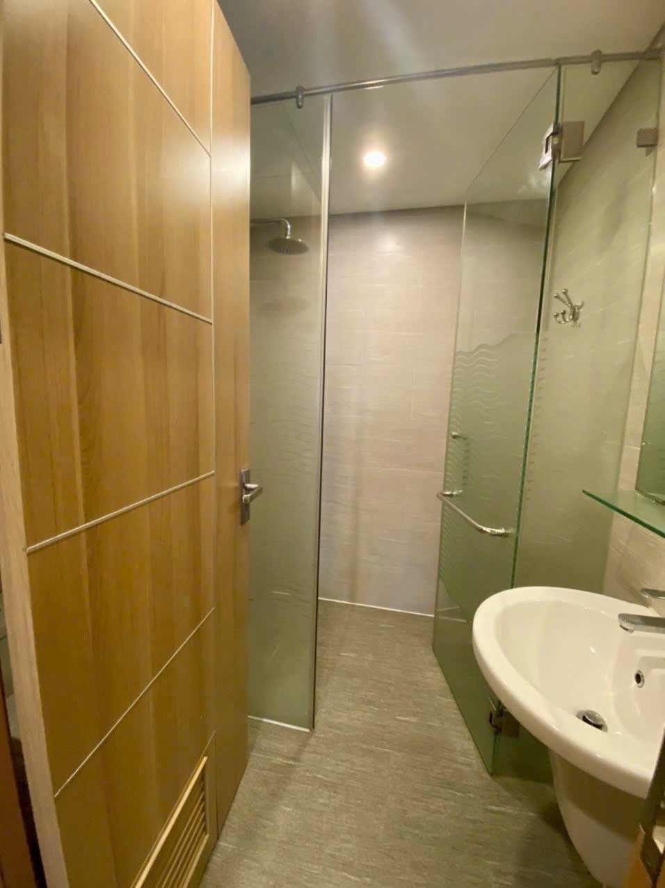 Căn hộ 2PN tại Chung Cư Fhome, Hải Châu, Đà Nẵng 64m² - View phố đẹp, giá chỉ 16 triệu/tháng!