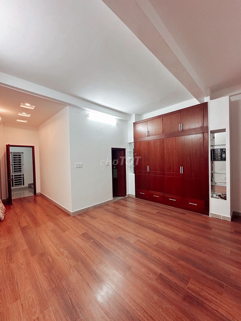 Nhà mới 5 tầng cho thuê Nguyễn Văn Đậu 5PN-5WC - Nhà đẹp, xe hơi vào tận nơi!