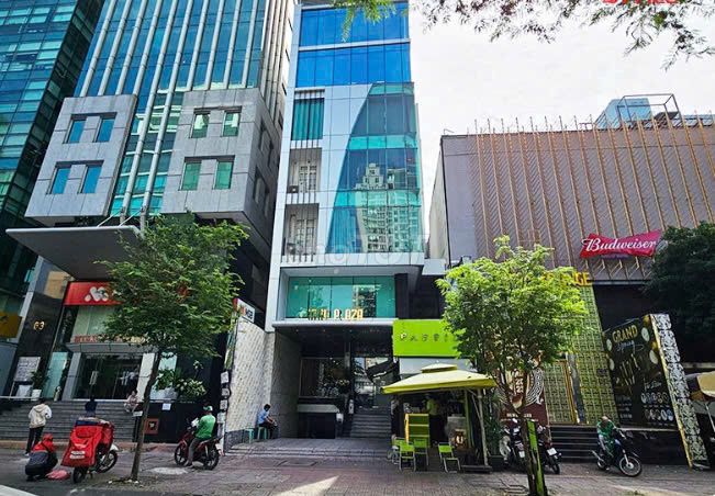 Cho thuê tòa nhà văn phòng 90-92 Đinh Tiên Hoàng, Quận 1 - Diện tích 122m², Giá 190 triệu/tháng