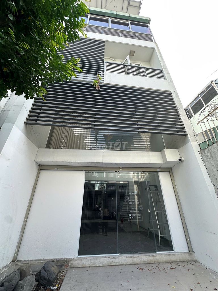 Mặt tiền Nguyễn Đình Chính, Phú Nhuận 420m² giá chỉ 35 triệu - Đầu tư sinh lời ngay!