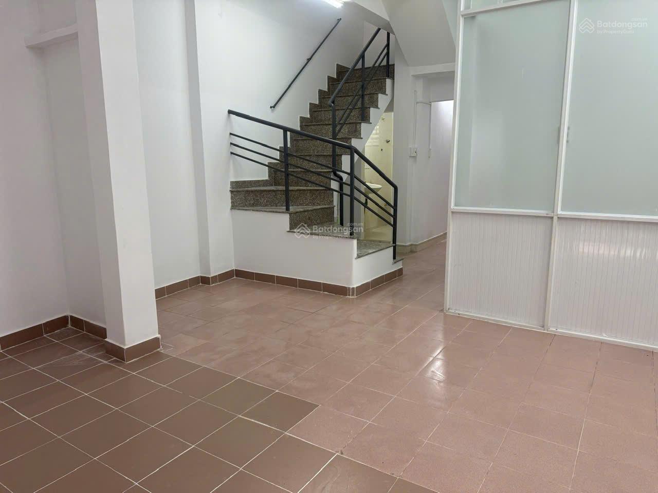 Nhà nguyên căn Duy Tân, Phú Nhuận 45m² giá 15 triệu - Dọn vào ở ngay!