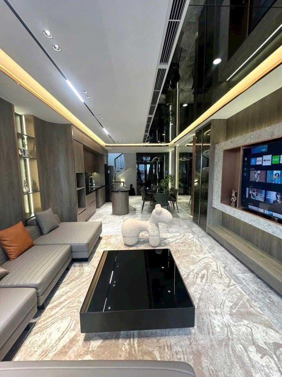 Nhà phố Yên Hoa, Hồ Tây 60m² giá 13.4 tỷ - Sổ đỏ vuông vức, cho thuê sinh lời!