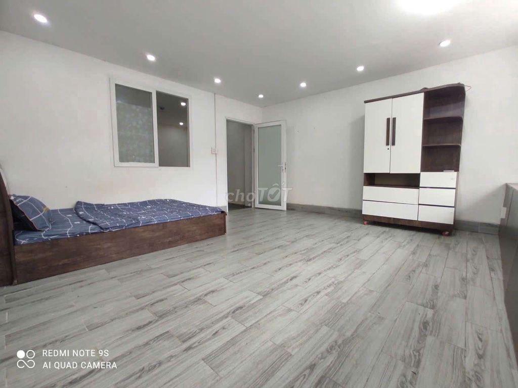 Căn hộ 1PN Ni Sư Huỳnh Liên 40m² giá 6.7 triệu - Full nội thất, giờ giấc tự do!