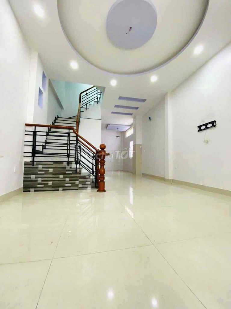 Nhà mới 3 tầng hẻm xe hơi Phạm Hùng, Quận 8, 58.2m² - Vào ở ngay!