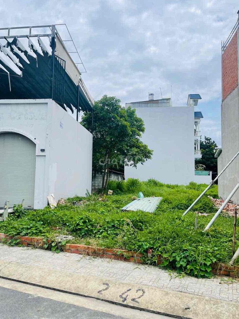 Đất thổ cư Phạm Văn Đồng 60m² giá 5.8 tỷ - Vị trí đẹp, sổ hồng riêng!