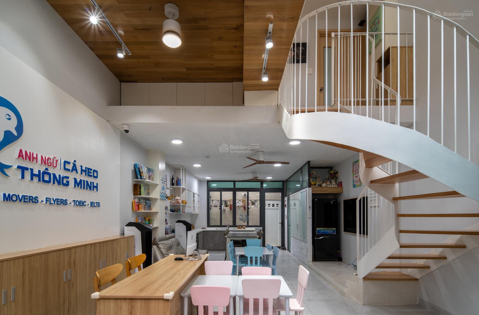 Văn phòng cho thuê hiện đại tại Đào Duy Anh, 25m² chỉ 6 triệu - Không gian lý tưởng cho doanh nghiệp!