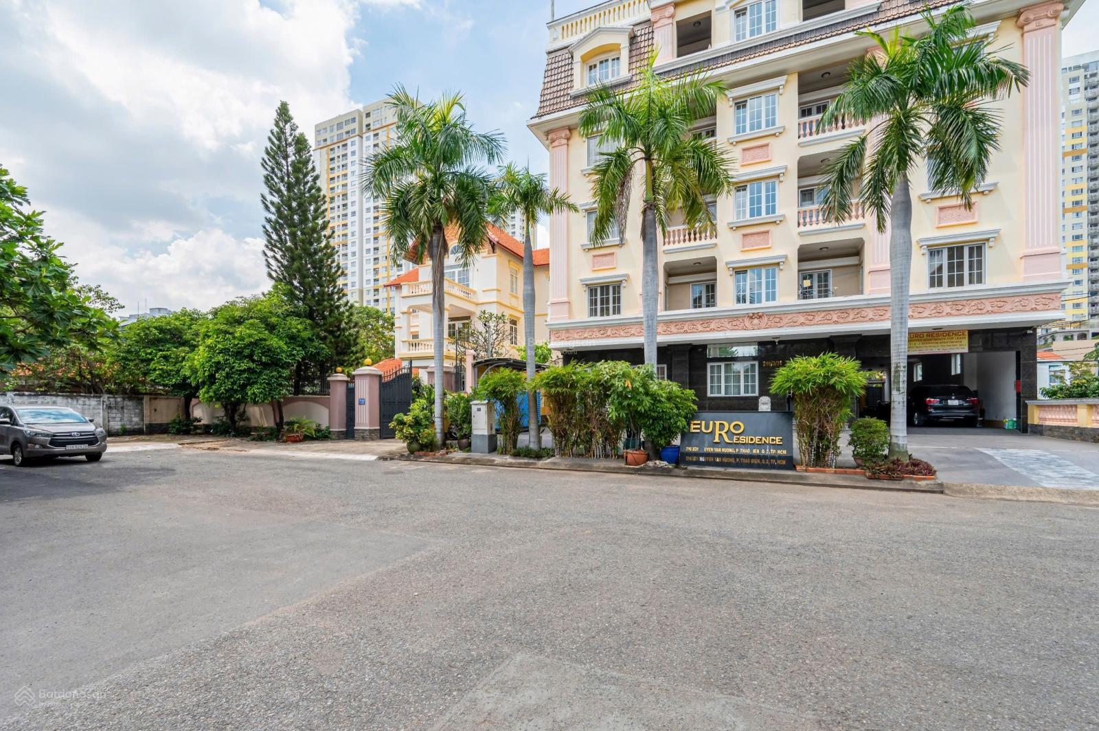 Biệt thự cho thuê chính chủ 6PN, 7WC tại Nguyễn Văn Hưởng, Thảo Điền - Không gian sống sang trọng!