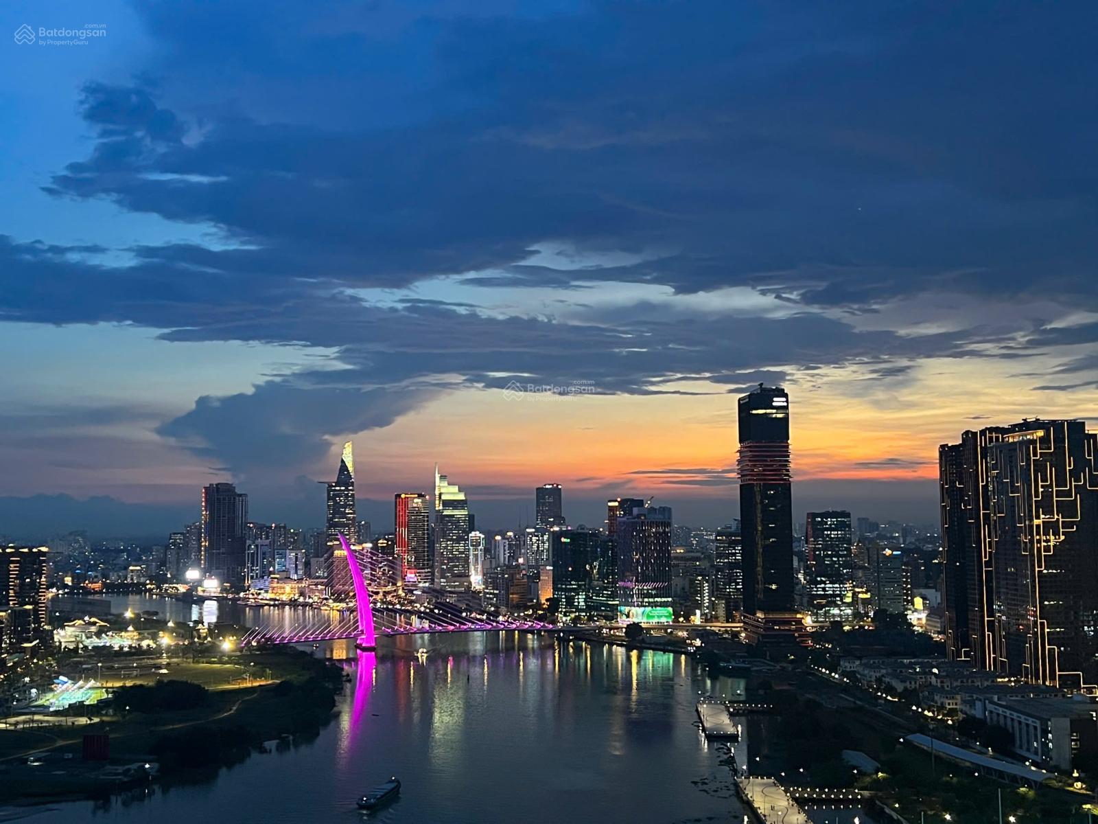 Căn hộ Sunwah Pearl 110m² giá 20 tỷ - View Bitexco lung linh