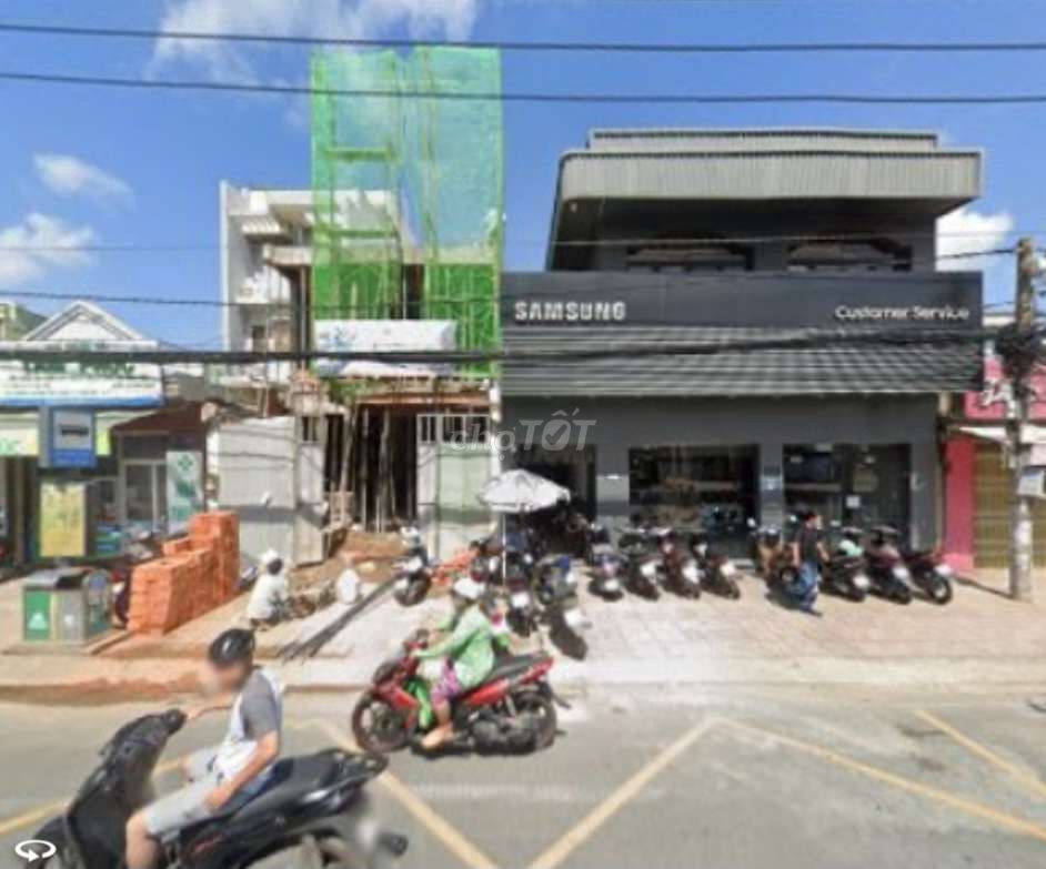 Nhà cho thuê mặt tiền Huỳnh Tấn Phát, Quận 7, diện tích 180m², giá 45 triệu - Vị trí đắc địa, kinh doanh thuận lợi!