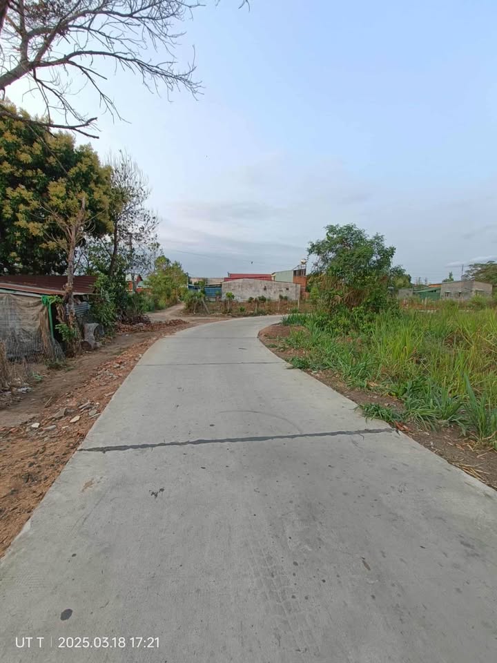 Đất thổ cư 105m² thôn Kon Rờ Bàng 2, Vinh Quang, giá 300 triệu - Đầu tư sinh lời ngay!