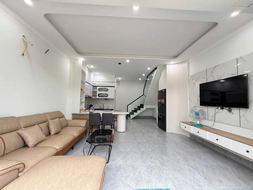 Nhà 1 trệt 1 lầu hẻm 235 Nguyễn Văn Cừ, Tân Lập 57m² giá 2.3 tỷ - Sổ đỏ chính chủ!