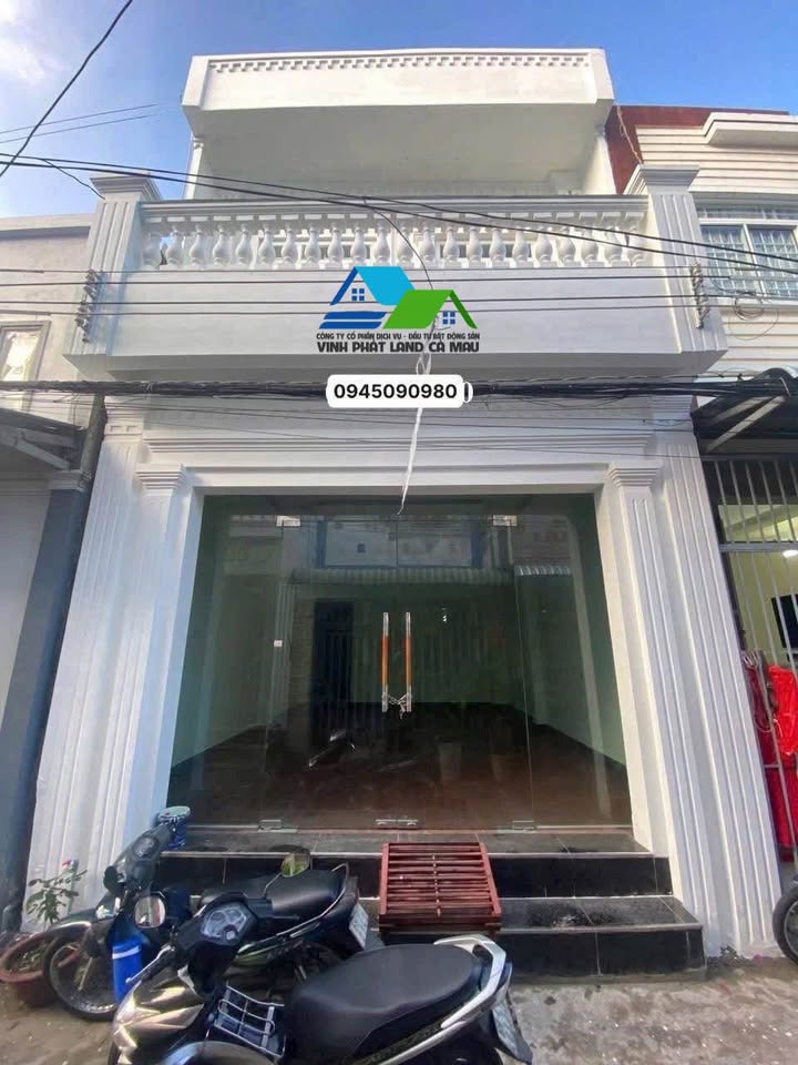 Nhà 1 Trệt 1 Lầu tại Phường 5, Cà Mau - Giá 2 tỷ, Sẵn sàng vào ở!