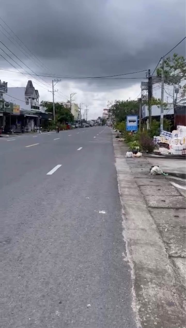 Nhà Ấp Nhân Dân A - Giá 999 triệu - Thổ cư sẵn, tiện kinh doanh!