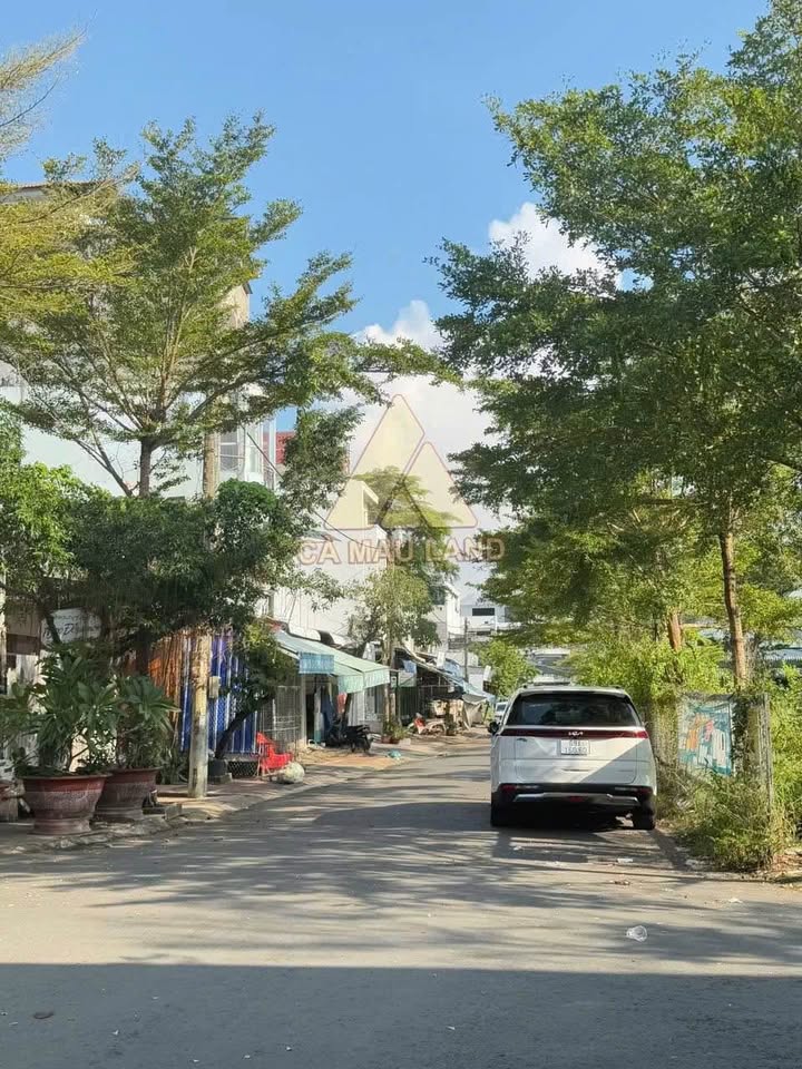 Nhà 1 trệt 1 lầu mặt tiền đường Nguyễn Văn Trỗi, Cà Mau 173,45m² - Kinh doanh thuận lợi!