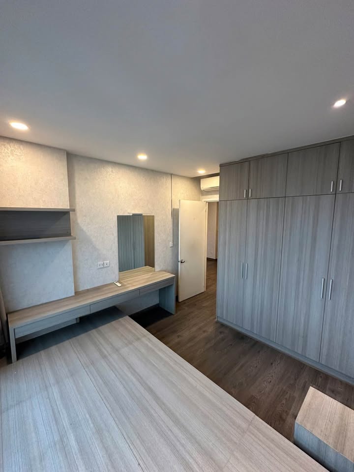 Căn hộ 1PN Vista Verde quận 2, 51m² giá 5.5 tỷ - View Cát Lái thoáng mát!