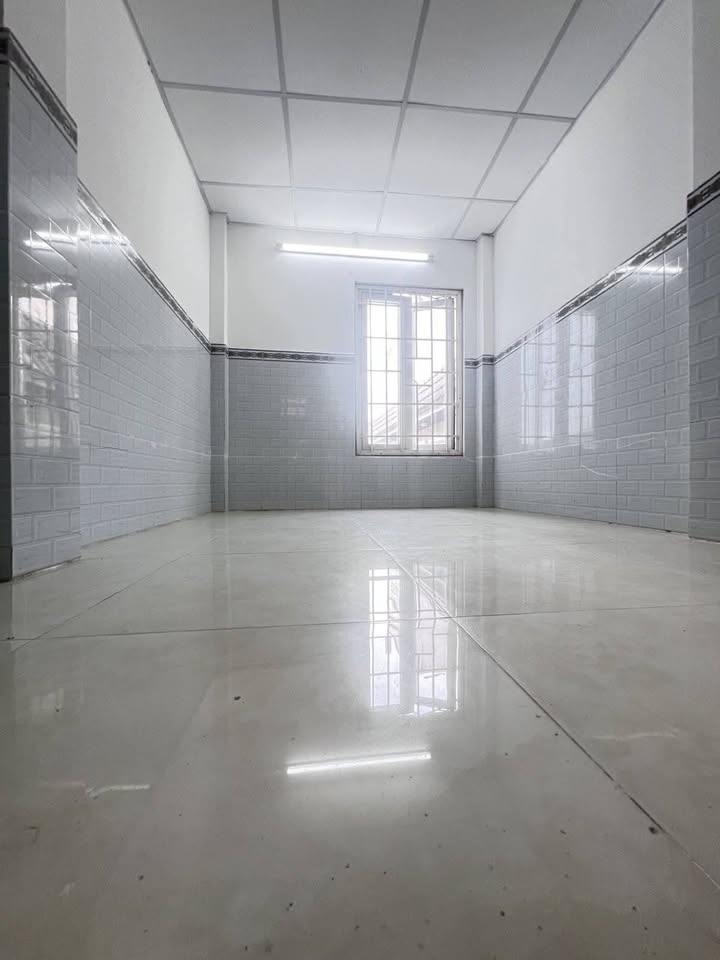 Nhà 4 tầng hẻm Huỳnh Tấn Phát, Bình Thuận, Quận 7 - Sổ hồng chính chủ giá 1.55 tỷ!