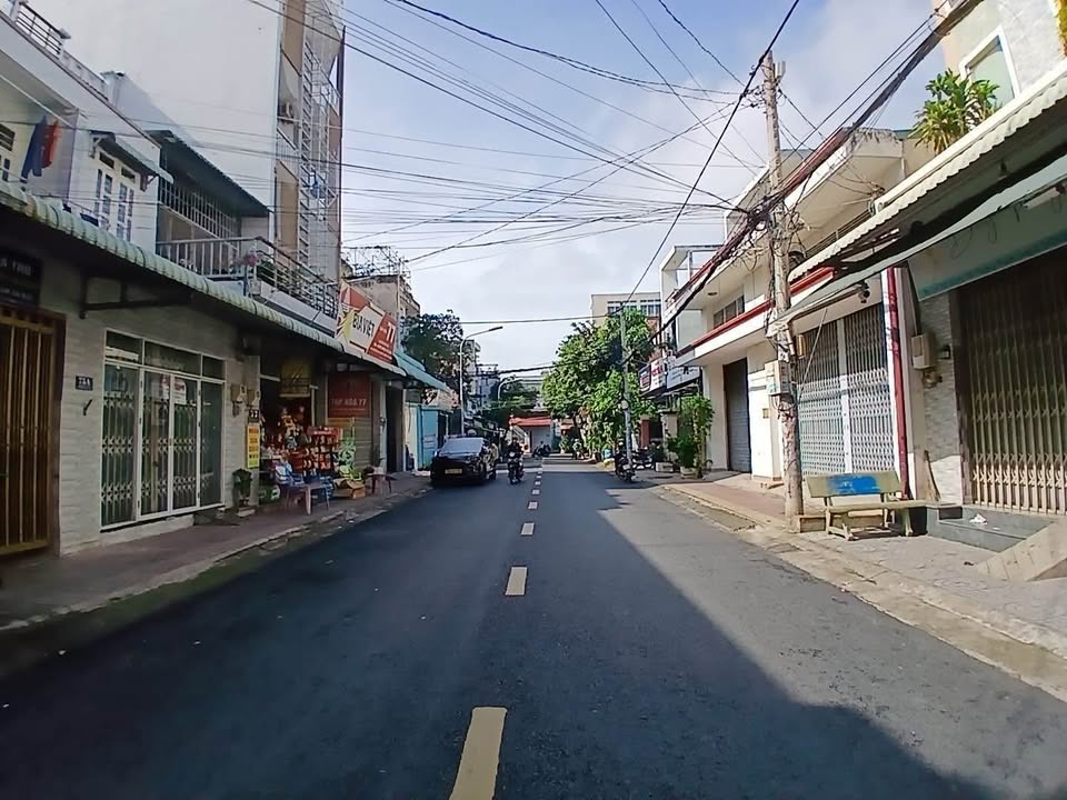 Nhà mặt tiền 185 Phước Long B 108m² giá 9.99 tỷ - Đầy đủ tiện ích xung quanh!