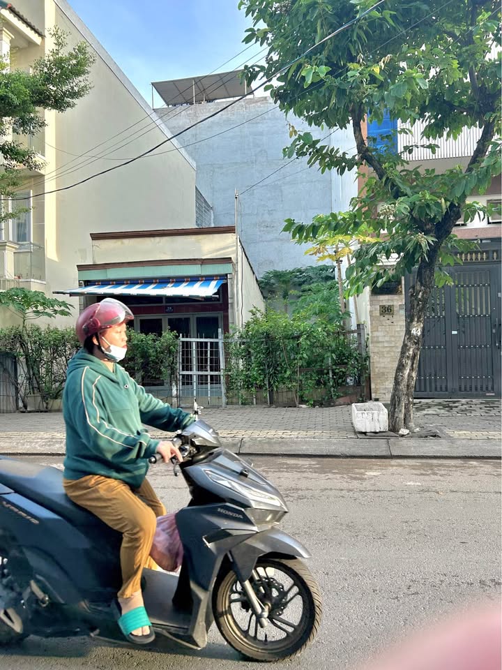 Bán nhà mặt tiền đường 79, phường Tân Quy, quận 7 - Giá 11.9 tỷ, vị trí đẹp!