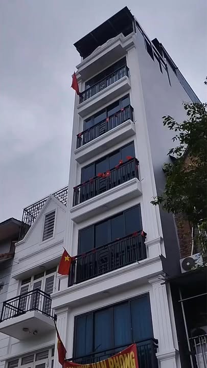 Tòa nhà 7 tầng tại Văn Quán, Hà Đông - Thang máy, mặt thoáng, cho thuê kinh doanh!