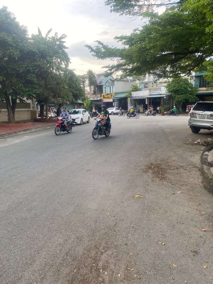 Đất nền KDC Nam Tân Uyên 100m² giá 2.9 tỷ - Vị trí kinh doanh lý tưởng!