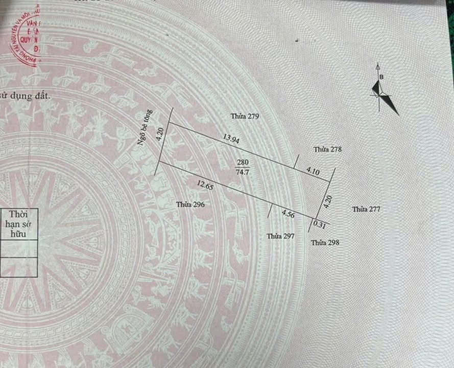 Bán đất tặng nhà cấp 4 tại ngõ Vũ Hựu, phường Thanh Bình, 74.7m² chỉ 3.3 tỷ - Cơ hội đầu tư tuyệt vời!