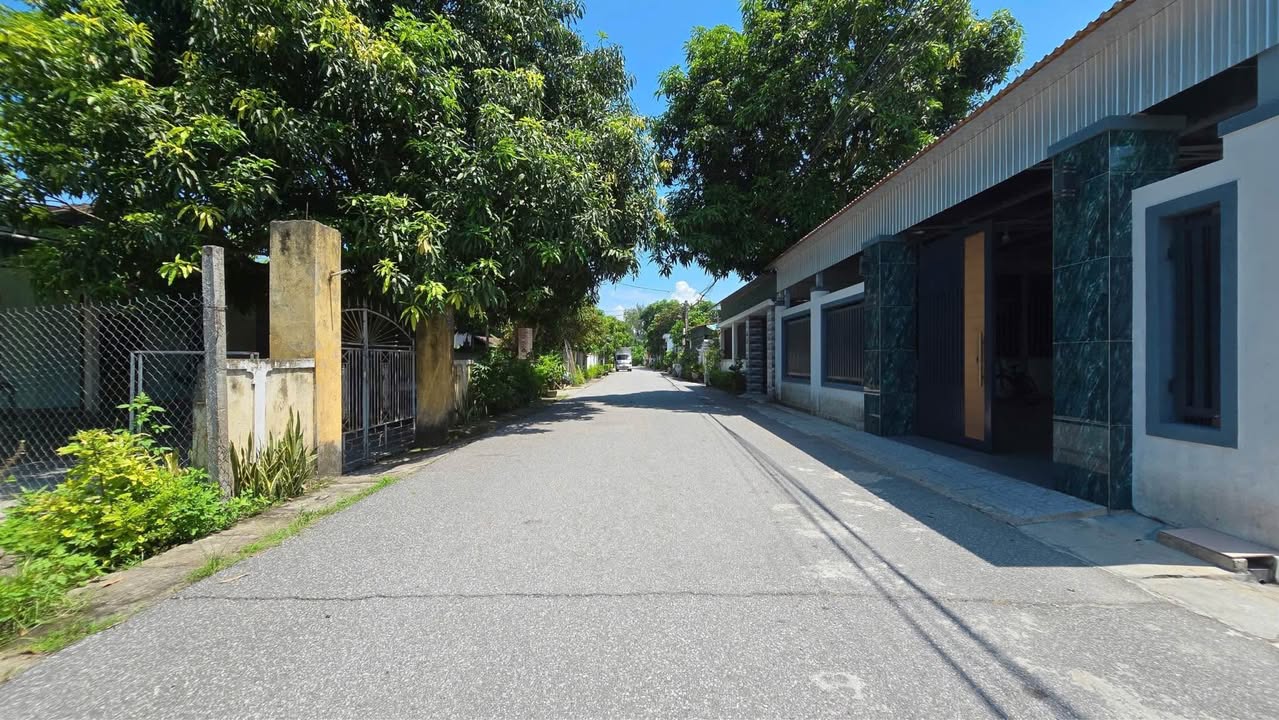 Đất nền Trần Phú, Hà Tĩnh 194.6m² giá chỉ 2 tỷ - Khu dân cư đông đúc