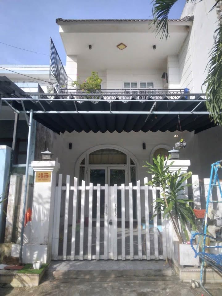 Nhà mặt tiền 2 tầng đường Văn Thánh 2, Đà Nẵng 105m² giá 4.45 tỷ - Thương lượng nhẹ!