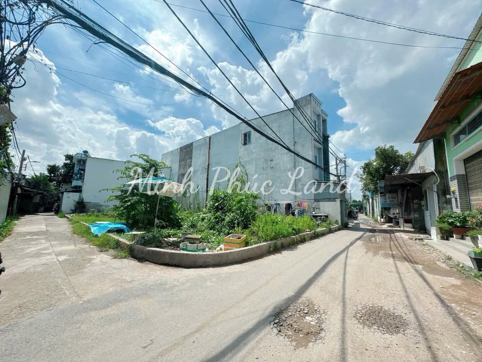 Đất lô góc Phú Thuận Quận 7 - 100m² giá 7 tỷ - Sổ hồng riêng, xe hơi vào tận nơi!