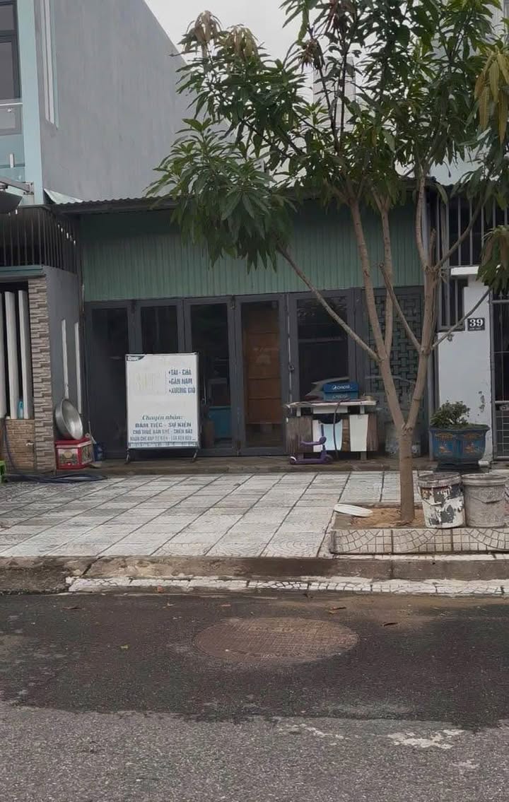 Nhà cấp 4 Sơn Thuỷ 97m² giá 6.88 tỷ - Vị trí đắc địa gần biển!