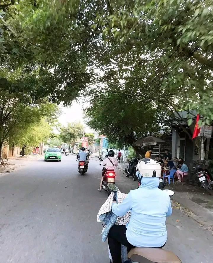 Nhà cấp 4 kiệt Nguyễn Như Đỗ, Cẩm Lệ 100m² giá 2 tỷ - Dân cư đông đúc!