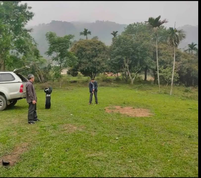 Đất nền Hòa Sơn 2160m² giá 7 tỷ - Mặt bám suối, đường bê tông rộng rãi!