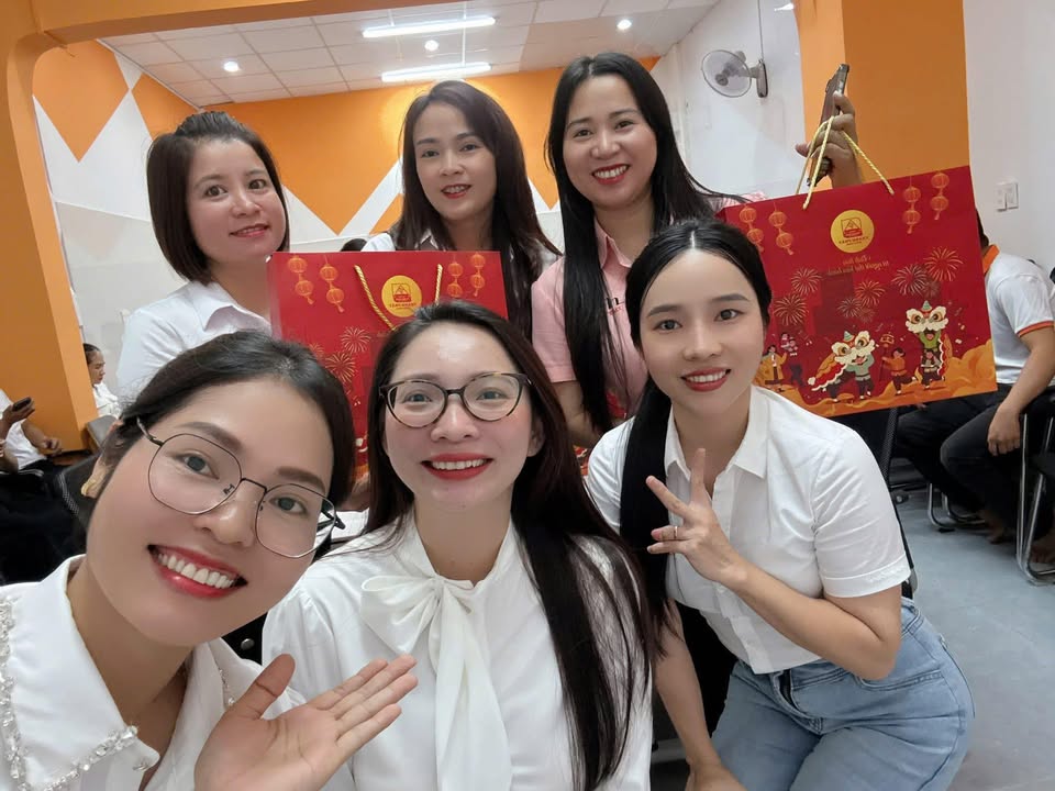 Bán nhà góc 2 mặt tiền Đường Y Đôn - Lạc Long Quân 121m² giá 5.5 tỷ - Vị trí trung tâm thành phố!