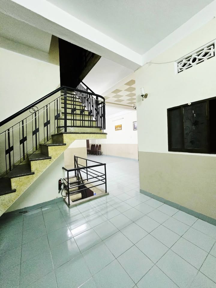 Nhà phố kinh doanh mặt tiền Ông Ích Khiêm, Đà Nẵng 63m² giá 9.5 tỷ - Cơ hội đầu tư hiếm có!