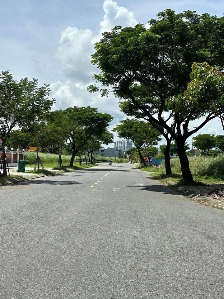 Đất dự án sát KĐT FPT, Đà Nẵng 180m² giá 11 tỷ - Sổ đỏ chính chủ