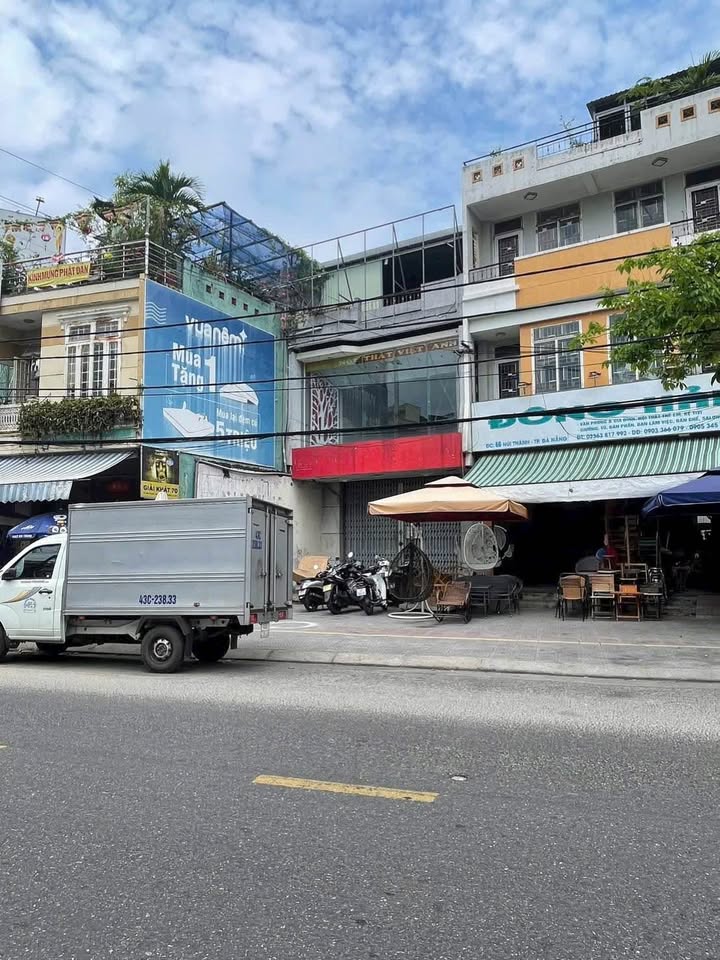 Đất mặt tiền Núi Thành, Đà Nẵng 161m² giá 21 tỷ - Nhà 3 tầng cũ tặng kèm!