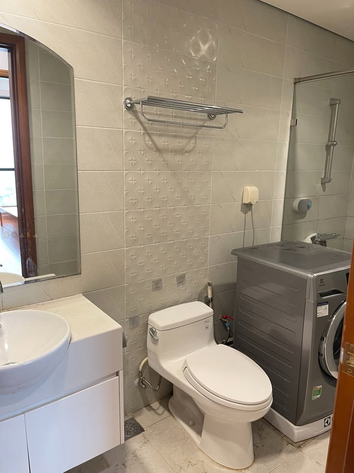 Căn hộ Royal City 82m² - 2 Phòng ngủ, Full nội thất - Cho thuê giá thỏa thuận!