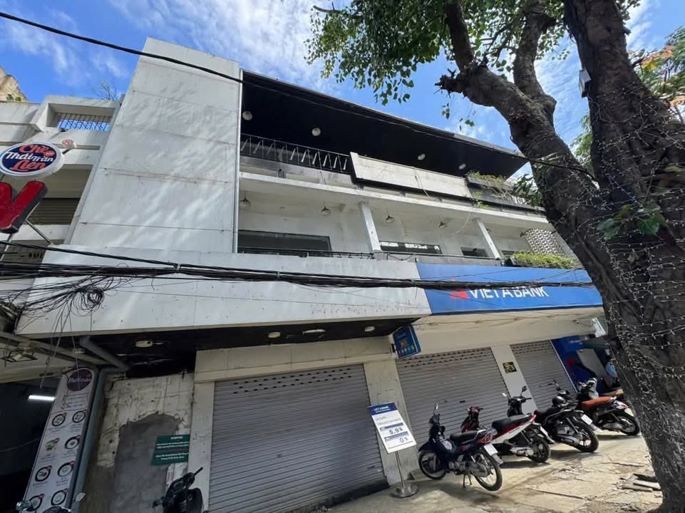 Cho thuê mặt bằng đẹp Hoàng Diệu, Hải Châu, Đà Nẵng 500m² - Vị trí vàng cho kinh doanh!